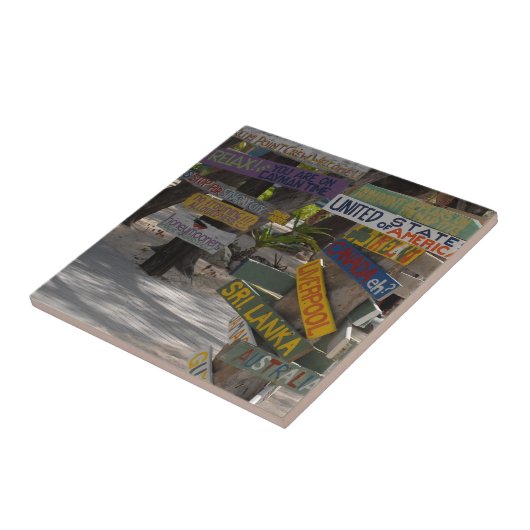 Sign Post Rum Point Grand Cayman Fliese (Seite)