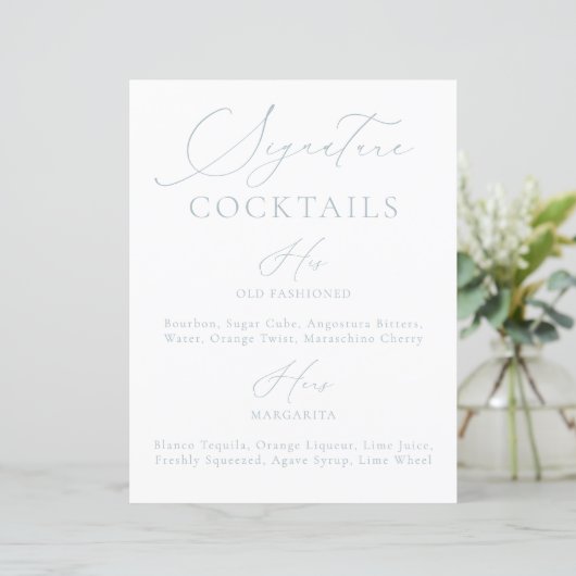 Signature Drink Dusty Blue & White Wedding Menü (Stehend Vorderseite)