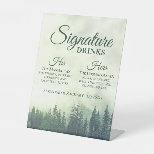 Signature Drinks Foggy Green Pine Trees Hochzeit Sockelschild (Vorderseite)