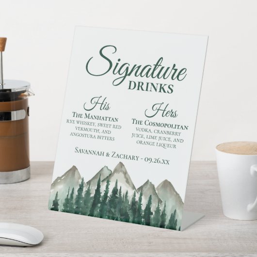 Signature Drinks Mountains & Pine Wedding Sockelschild (In SItu)