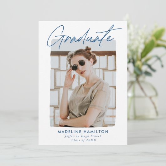 Signature Script Blue Foto Graduation Party Einladung (Stehend Vorderseite)