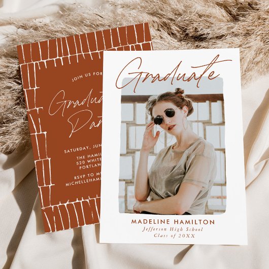 Signature Script Terracotta Foto Graduation Party Einladung
