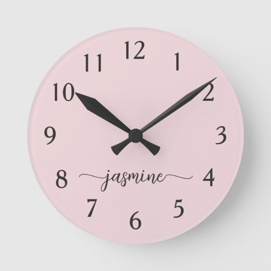 Signature-Skript für Girl-Minimalistische Monogram Runde Wanduhr (Vorderseite)