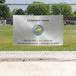 Silber des Firmenlogos im Freien Banner