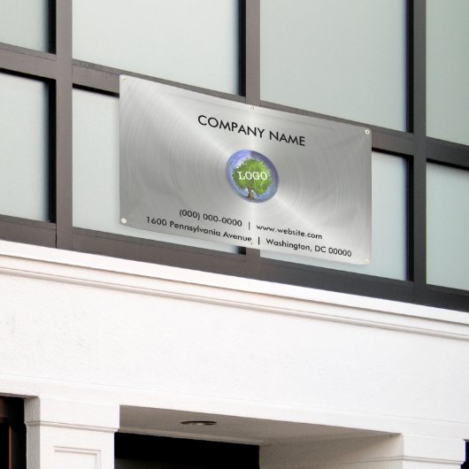 Silber des Firmenlogos im Freien Banner (Äußeres Gebäude)