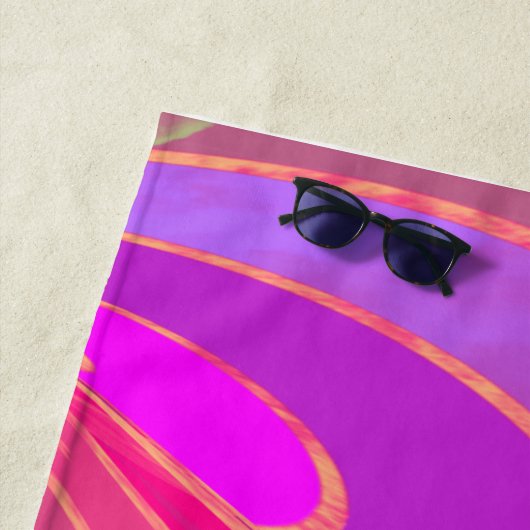 Silber gekrümmte Linien, rosa abstrakt Strandtuch (Beispiel)