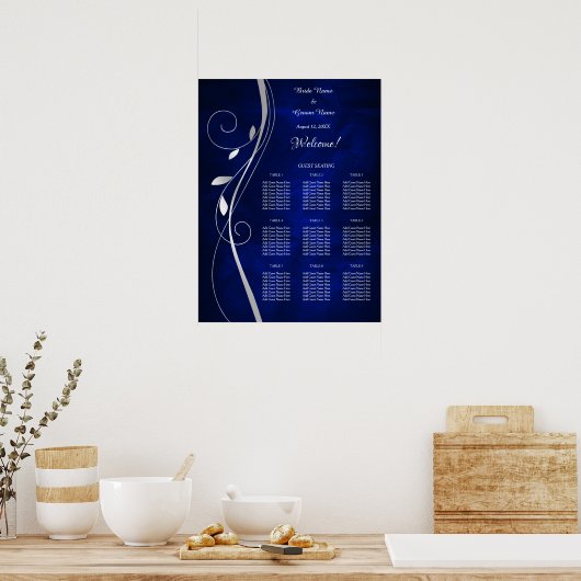 Silber Leaf Swirl Blue Wedding Seating Chart Poster (Küche)