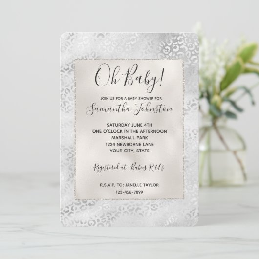 Silber Leopard Print Einladung (Stehend Vorderseite)