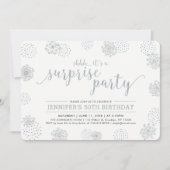 Silber | Moderne Überraschung 50. Geburtstagsparty Einladung (Vorderseite)