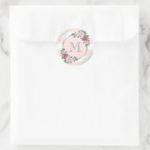 Silber Rosa Floral Monogramm Runder Aufkleber (Tasche)