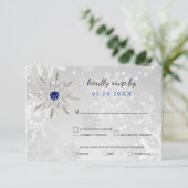 Silber Royal Blue Schneeflocken Winterhochzeit uAw RSVP Karte (Stehend Vorderseite)