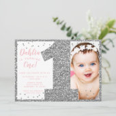 Silber und Rosa Imitate Glitzer Erster Geburtstag Einladung (Stehend Vorderseite)