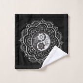 Silber- und schwarzes Mandala Badhandtuch Set (Waschlappen)
