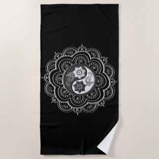 Silber- und schwarzes Mandala Strandtuch