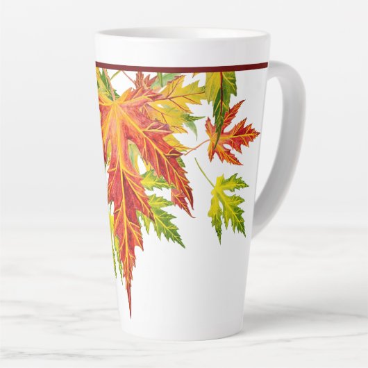 Silberapfel auf einer großen Latte-Tasse Milchtasse (Rechte Ecke)