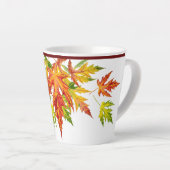 Silberapfel auf einer kleinen Latte-Tasse Milchtasse (Rechte Ecke)