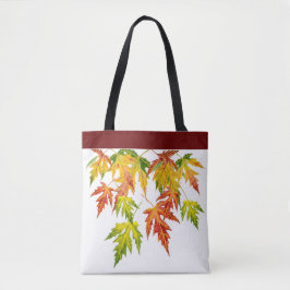 Silberapfel auf einer Tasche