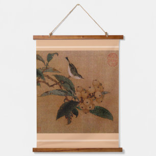 Silberaugenvogel und Loquats mit hängenden Bändern Wandteppich Mit Holzrahmen
