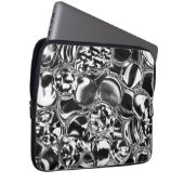 Silberblasen mit Glas- oder Metalltönchen Laptopschutzhülle (Vorne Rechts)