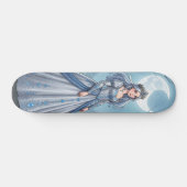 Silberblaue Prinzessin im Wald Skateboard (Horizontal)