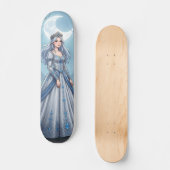 Silberblaue Prinzessin im Wald Skateboard (Vorderseite)