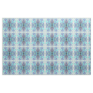 silberblaue Stoffe, buntes Haus aus Textilien Stoff