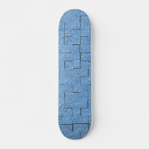 Silberblaue Textur mit Mosaikeffekt und Relief Skateboard
