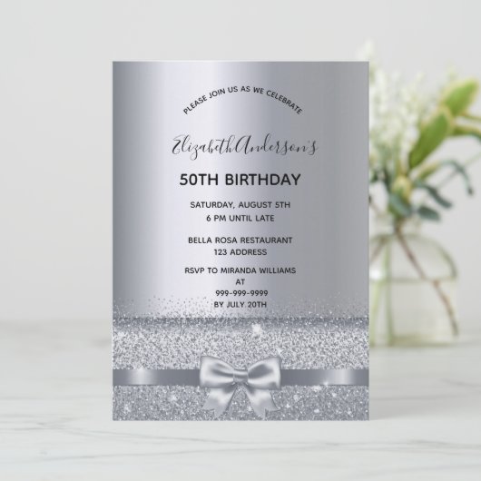Silberbogen-eleganter Geburtstag Einladung (Stehend Vorderseite)