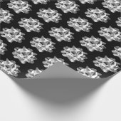 Silberbohrer auf schwarzem Papier Geschenkpapier (Ecke)