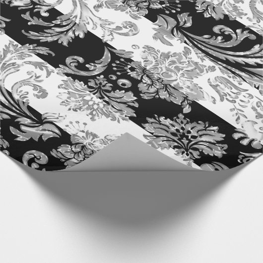 SilberDamasken an weißen und schwarzen Streifen Geschenkpapier (Ecke)