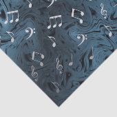 silberfarbene Musiknoten in Blau Seidenpapier (Ausschnitt)