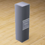 Silberfuchs Geburtstagsfolie Männer Typ grau-trend Weinbox<br><div class="desc">Silberfuchs Thema. Ein Imitat silberne Geschenkschachtel für Männer,  Typ. Ein dunkles Imitat silberne Folie metallisch aussehend,  gradientenfarbener Hintergrund. Mit dem Text: Happy Birthday. Personalisieren und hinzufügen von Namen. Der Name des Geburtstags-Typ wird mit einem modernen,  handgeschriebenen Stift geschrieben.</div>