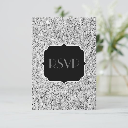 Silbergrau, leicht Glitzer Glitzern Sweet 16 RSVP Karte (Stehend Vorderseite)