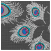 Silbergraue/graue Pfauenfedern auf Grafit Stoff (Nahaufnahme)