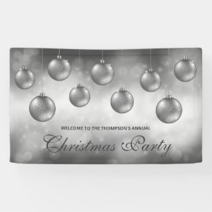 Silbergraue Kugeln auf rotem Bokeh - Weihnachtsfei Banner