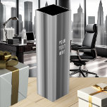 Silbergraue Metalldesign Weingeschenkbox Weinbox<br><div class="desc">Weingeschenkbox mit silbergrauem metallischem Design,  inspiriert durch Zinndächer. Schön zum Geburtstag,  zum Vatertag oder zu anderen Feiern.</div>