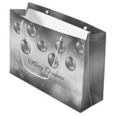 Silbergraue Weihnachtsbaumchen mit individuellem T Große Geschenktüte (Vorderseite Schrägansicht)