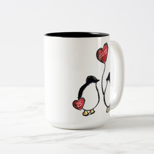 Silberhochzeitpinguin Zweifarbige Tasse (VorderseiteRechts)