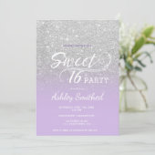 Silberlavender Glitzer ombre lila Sweet 16 Einladung (Stehend Vorderseite)