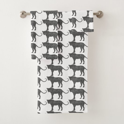 Silberleopard auf der Weißen Klassik Badhandtuch Set (Insitu)