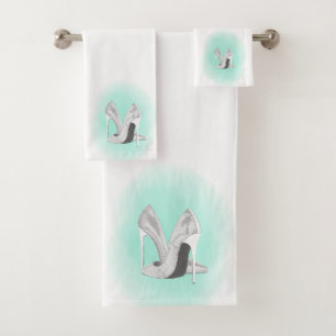 Silberne Absätze auf Minze Badhandtuch Set