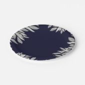 Silberne Blätter Botanisches glänzendes blaues Ros Pappteller (Schrägansicht)