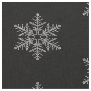 Silberne Imitat-Glitzer-Schneeflocken auf Stoff