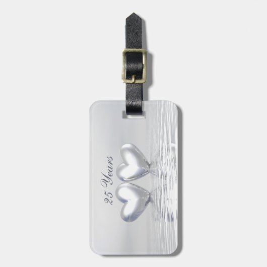 Silberne Jahrestags-Herzen Gepäckanhänger (Vorderseite vertikal)