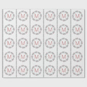 Silberne Kiefer und Berries Mit Monogramm Weihnach Geschenkpapier (Flach)