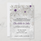 Silberne lila Schneeflocken Winterhochzeit Einladung (Vorderseite)