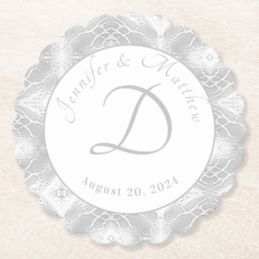 Silberne Mit Monogramm Imitate-Satin-Papierplatte Untersetzer (Vorderseite)