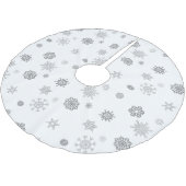 Silberne Schneeflocken Polyester Weihnachtsbaumdecke (Schrägansicht)