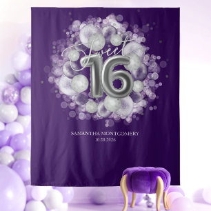 Silberne Sweet 16 Geburtstagsballons lila Hintergr Wandteppich