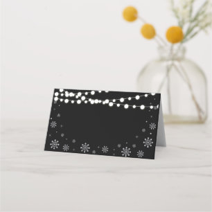 Silberne und schwarze Lichterketten Winterhochzeit Platzkarte